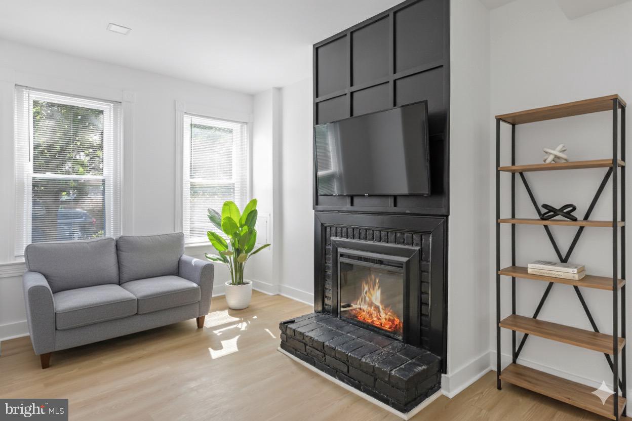 1702 A ST SE, WASHINGTON, District Of Columbia 20003, 2 Bedrooms Bedrooms, ,1 BathroomBathrooms,Residential,For sale,1702 A ST SE,DCDC2225068 MLS # DCDC2225068