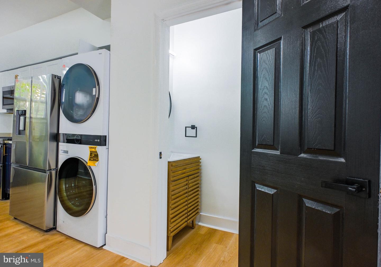 1702 A ST SE, WASHINGTON, District Of Columbia 20003, 2 Bedrooms Bedrooms, ,1 BathroomBathrooms,Residential,For sale,1702 A ST SE,DCDC2225068 MLS # DCDC2225068