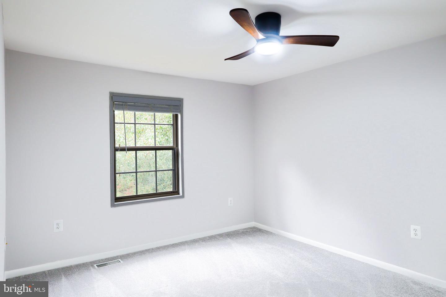 6048 HEATHWICK CT, BURKE, Virginia 22015, 3 Bedrooms Bedrooms, 12 Rooms Rooms,2 BathroomsBathrooms,Residential,For sale,6048 HEATHWICK CT,VAFX2270268 MLS # VAFX2270268