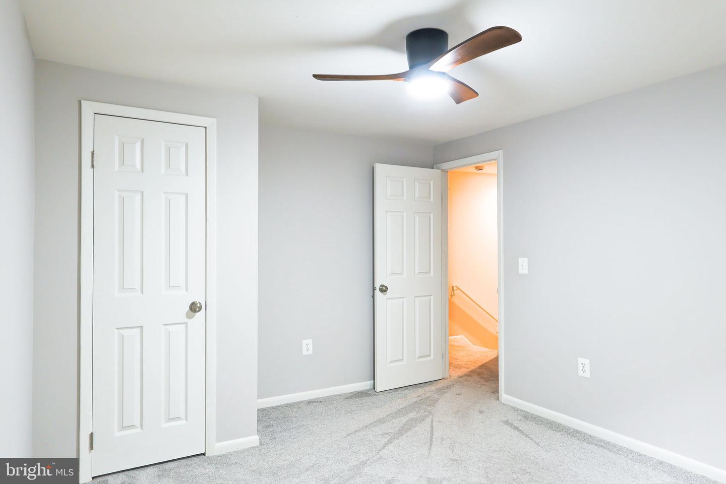 6048 HEATHWICK CT, BURKE, Virginia 22015, 3 Bedrooms Bedrooms, 12 Rooms Rooms,2 BathroomsBathrooms,Residential,For sale,6048 HEATHWICK CT,VAFX2270268 MLS # VAFX2270268