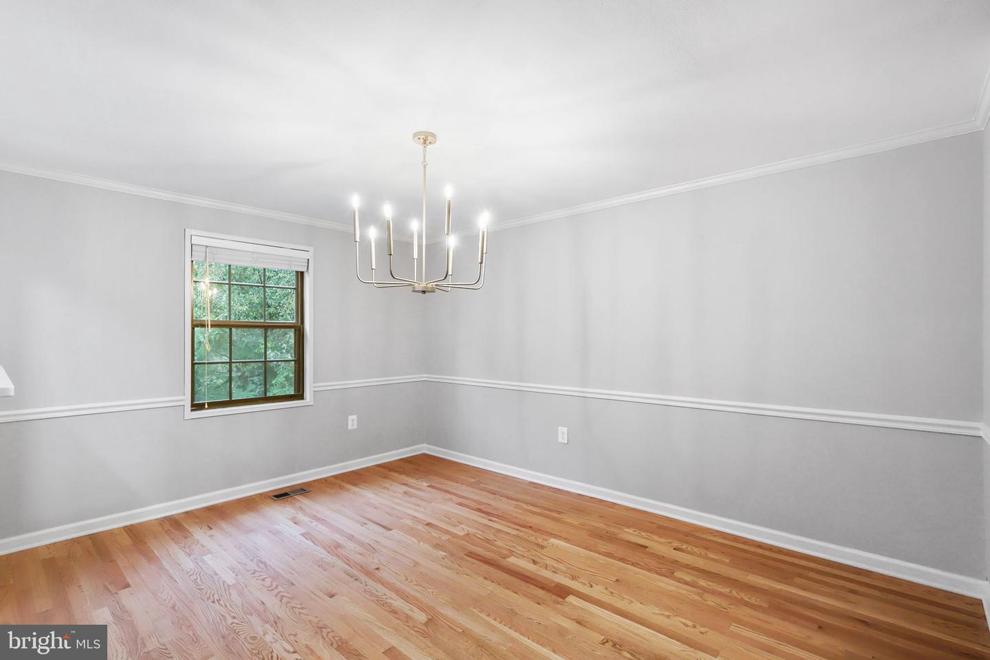 6048 HEATHWICK CT, BURKE, Virginia 22015, 3 Bedrooms Bedrooms, 12 Rooms Rooms,2 BathroomsBathrooms,Residential,For sale,6048 HEATHWICK CT,VAFX2270268 MLS # VAFX2270268