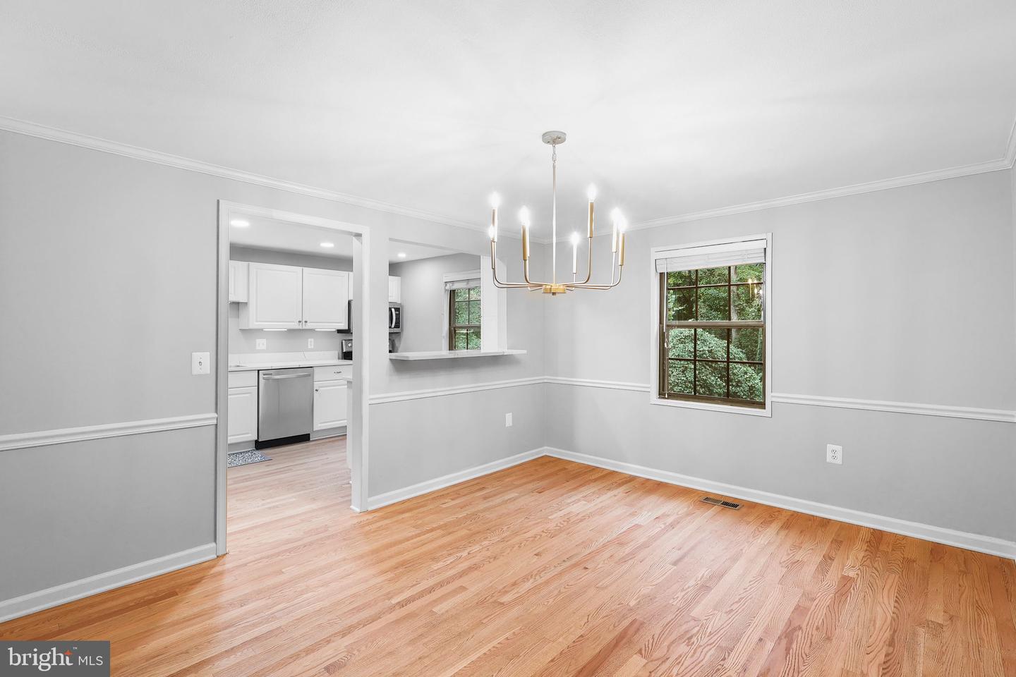 6048 HEATHWICK CT, BURKE, Virginia 22015, 3 Bedrooms Bedrooms, 12 Rooms Rooms,2 BathroomsBathrooms,Residential,For sale,6048 HEATHWICK CT,VAFX2270268 MLS # VAFX2270268