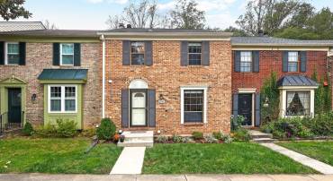 6048 HEATHWICK CT, BURKE, Virginia 22015, 3 Bedrooms Bedrooms, 12 Rooms Rooms,2 BathroomsBathrooms,Residential,For sale,6048 HEATHWICK CT,VAFX2270268 MLS # VAFX2270268