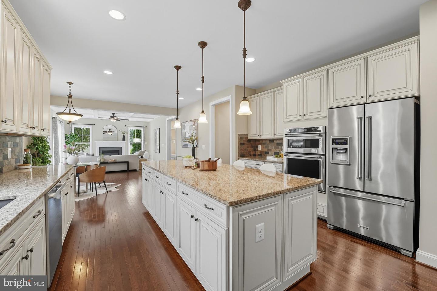 100 HEGLAR OAKS CT, HERNDON, Virginia 20170, 5 Bedrooms Bedrooms, ,5 BathroomsBathrooms,Residential,For sale,100 HEGLAR OAKS CT,VAFX2270290 MLS # VAFX2270290