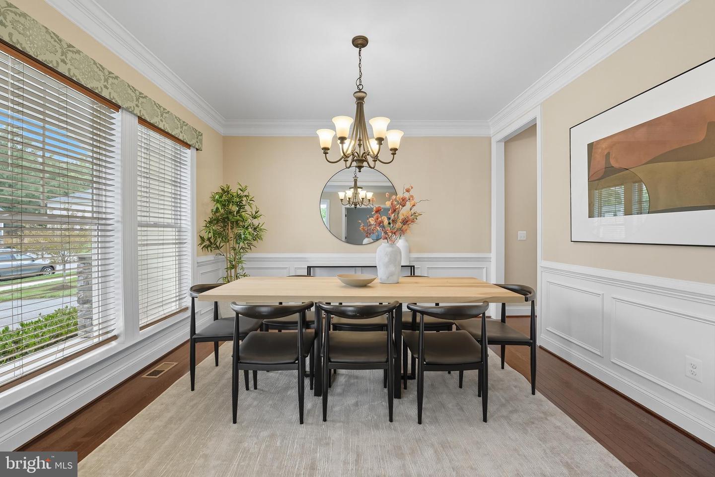 100 HEGLAR OAKS CT, HERNDON, Virginia 20170, 5 Bedrooms Bedrooms, ,5 BathroomsBathrooms,Residential,For sale,100 HEGLAR OAKS CT,VAFX2270290 MLS # VAFX2270290