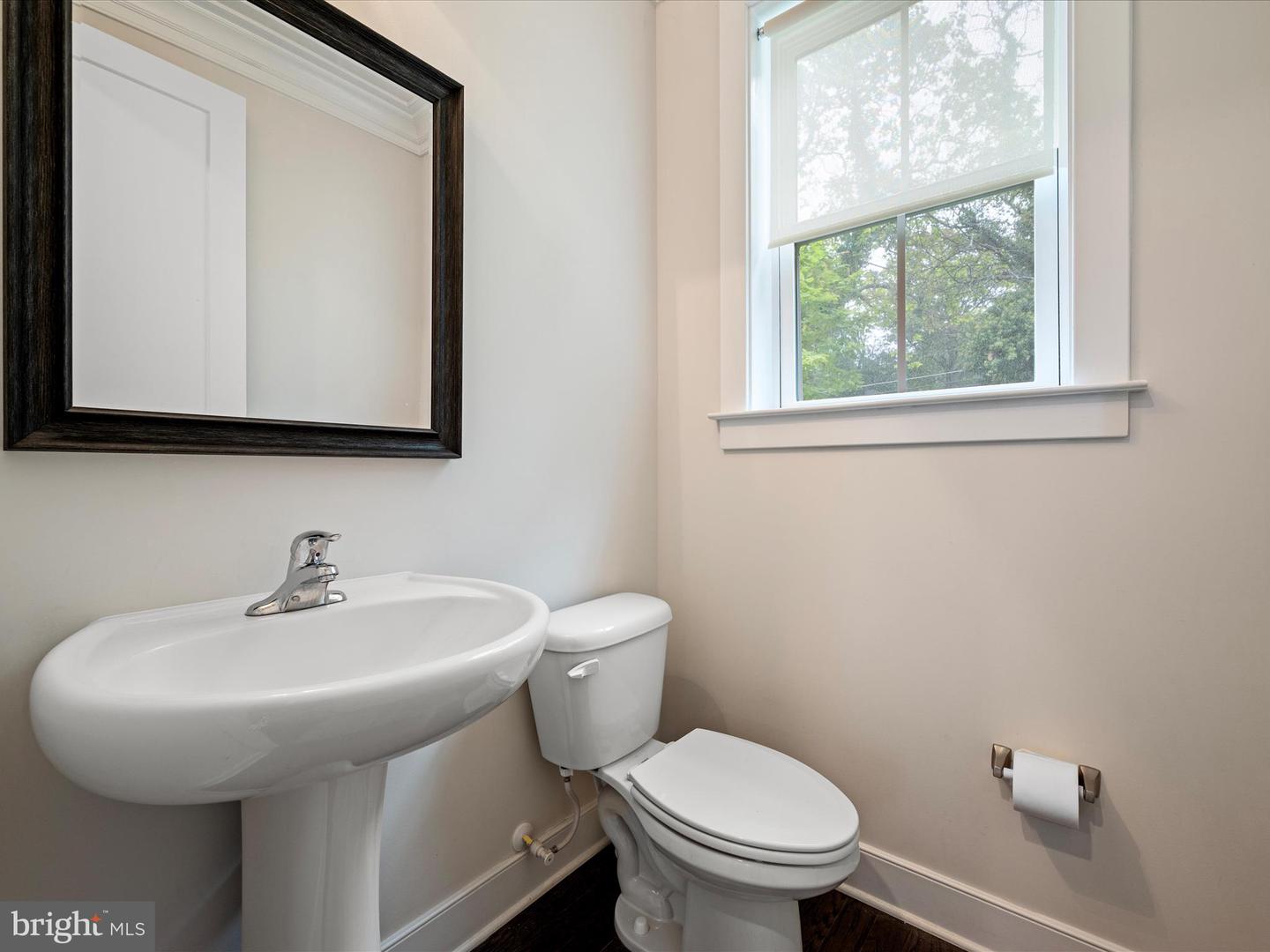 221 S 32ND ST, PURCELLVILLE, Virginia 20132, 4 Bedrooms Bedrooms, ,3 BathroomsBathrooms,Residential,For sale,221 S 32ND ST,VALO2108036 MLS # VALO2108036