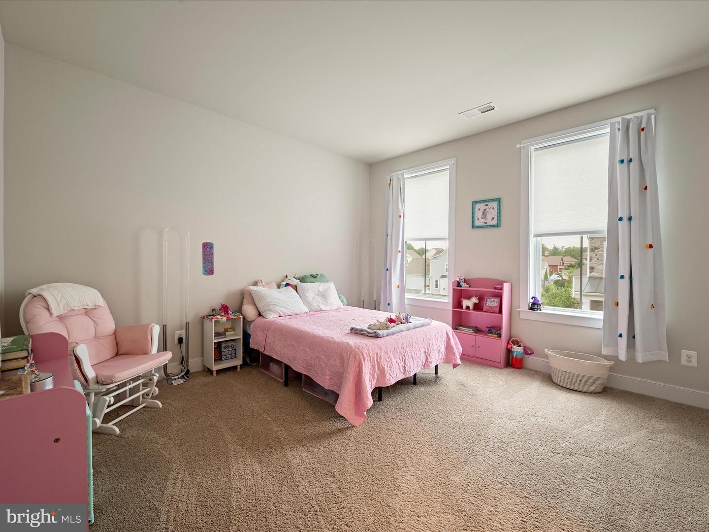 221 S 32ND ST, PURCELLVILLE, Virginia 20132, 4 Bedrooms Bedrooms, ,3 BathroomsBathrooms,Residential,For sale,221 S 32ND ST,VALO2108036 MLS # VALO2108036