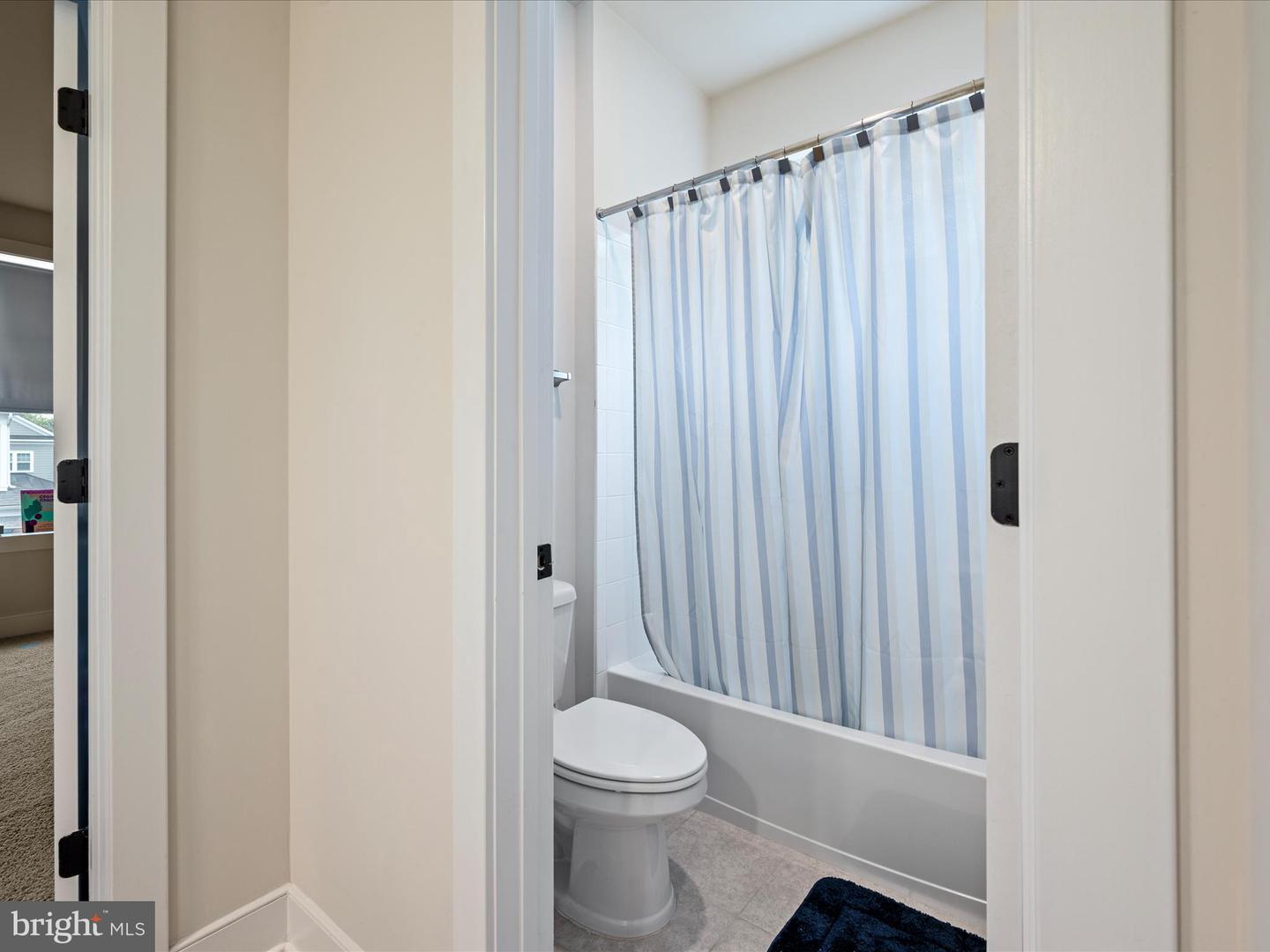 221 S 32ND ST, PURCELLVILLE, Virginia 20132, 4 Bedrooms Bedrooms, ,3 BathroomsBathrooms,Residential,For sale,221 S 32ND ST,VALO2108036 MLS # VALO2108036