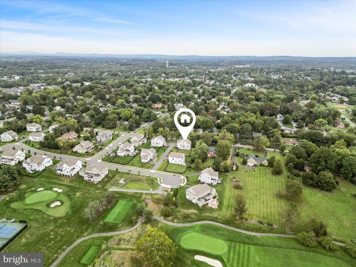 221 S 32ND ST, PURCELLVILLE, Virginia 20132, 4 Bedrooms Bedrooms, ,3 BathroomsBathrooms,Residential,For sale,221 S 32ND ST,VALO2108036 MLS # VALO2108036