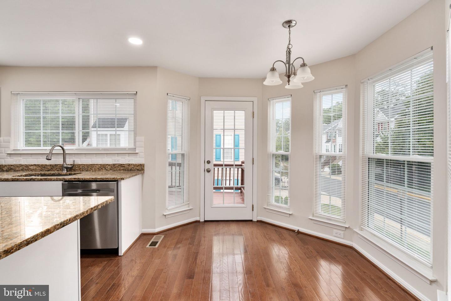 8548 TOWNE MANOR CT, ALEXANDRIA, Virginia 22309, 2 Bedrooms Bedrooms, ,2 BathroomsBathrooms,Residential,For sale,8548 TOWNE MANOR CT,VAFX2270326 MLS # VAFX2270326