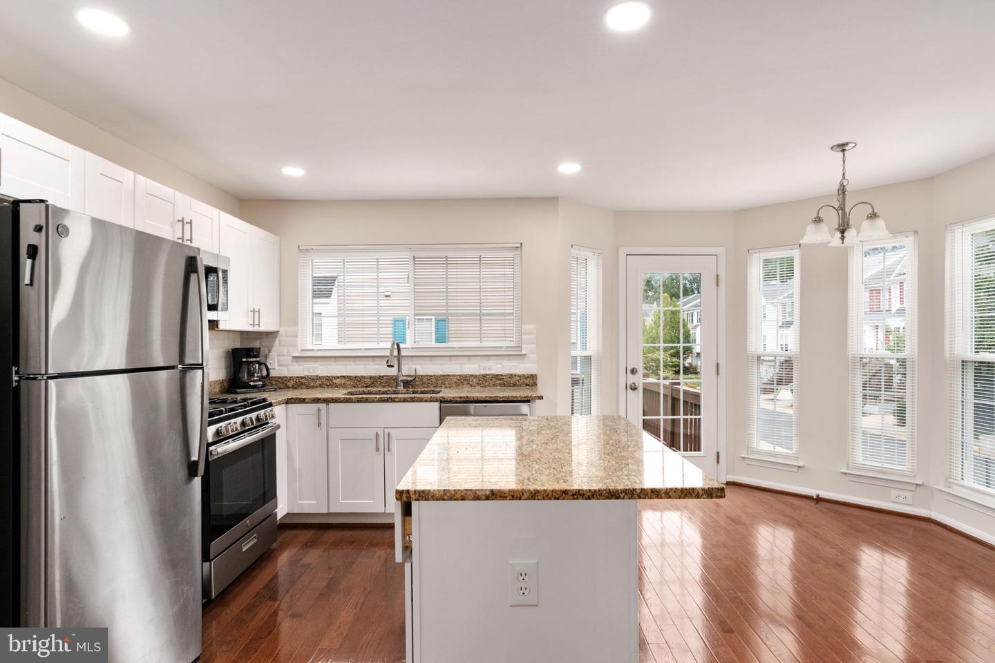 8548 TOWNE MANOR CT, ALEXANDRIA, Virginia 22309, 2 Bedrooms Bedrooms, ,2 BathroomsBathrooms,Residential,For sale,8548 TOWNE MANOR CT,VAFX2270326 MLS # VAFX2270326