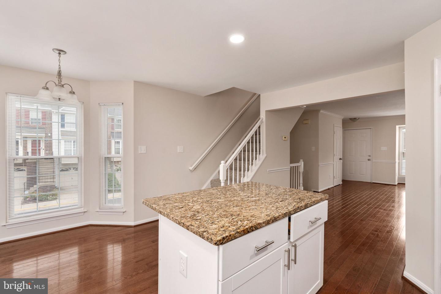 8548 TOWNE MANOR CT, ALEXANDRIA, Virginia 22309, 2 Bedrooms Bedrooms, ,2 BathroomsBathrooms,Residential,For sale,8548 TOWNE MANOR CT,VAFX2270326 MLS # VAFX2270326