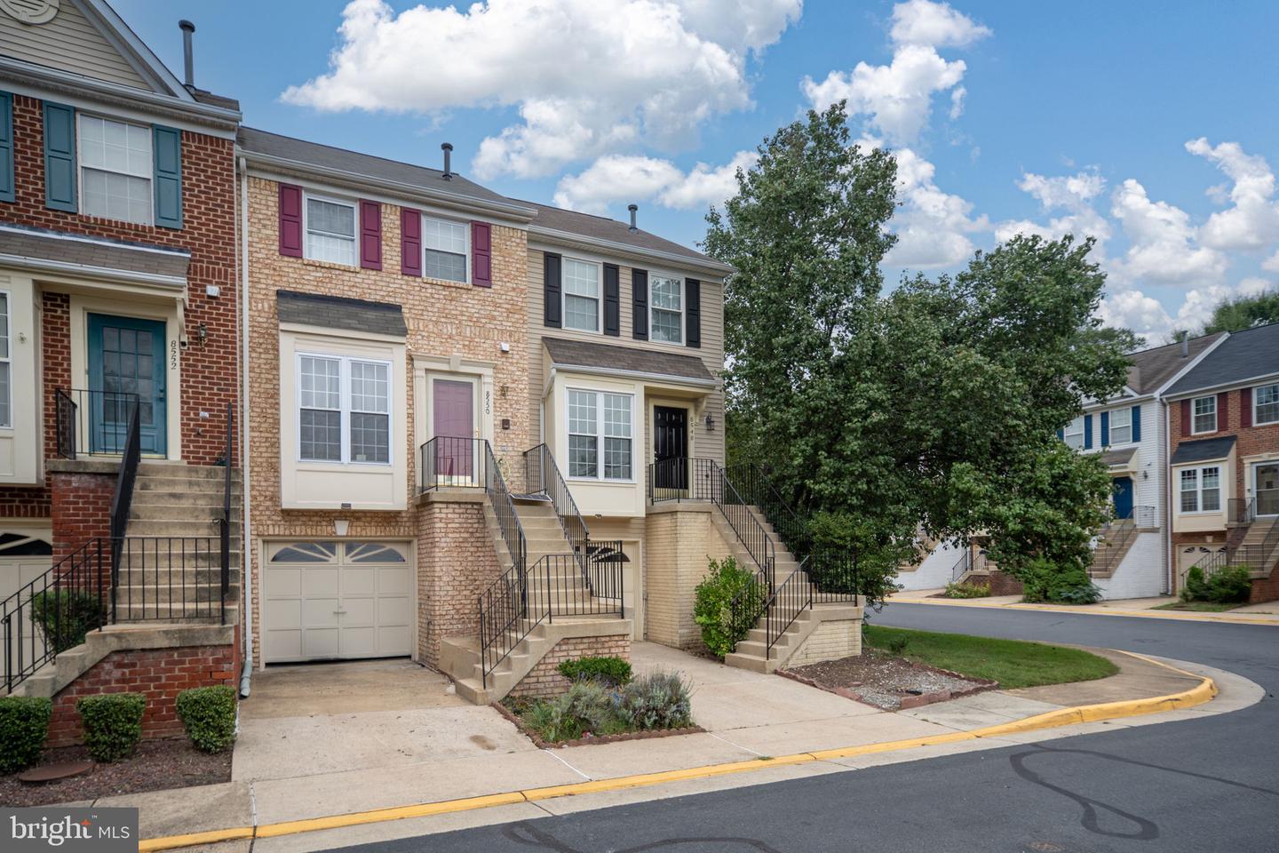 8548 TOWNE MANOR CT, ALEXANDRIA, Virginia 22309, 2 Bedrooms Bedrooms, ,2 BathroomsBathrooms,Residential,For sale,8548 TOWNE MANOR CT,VAFX2270326 MLS # VAFX2270326