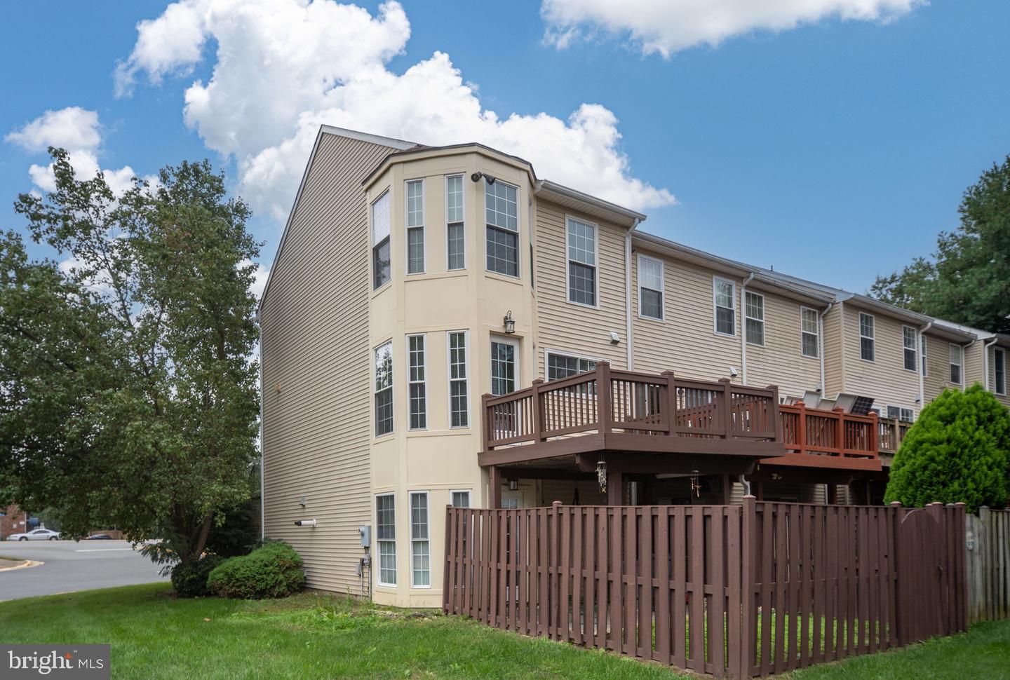 8548 TOWNE MANOR CT, ALEXANDRIA, Virginia 22309, 2 Bedrooms Bedrooms, ,2 BathroomsBathrooms,Residential,For sale,8548 TOWNE MANOR CT,VAFX2270326 MLS # VAFX2270326