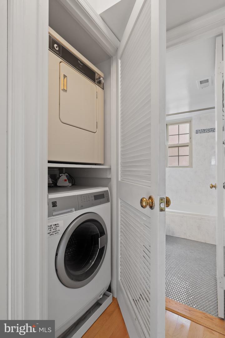529 BASHFORD LN #1, ALEXANDRIA, Virginia 22314, 1 Bedroom Bedrooms, ,1 BathroomBathrooms,Residential,For sale,529 BASHFORD LN #1,VAAX2050438 MLS # VAAX2050438