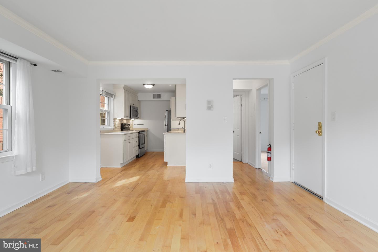 529 BASHFORD LN #1, ALEXANDRIA, Virginia 22314, 1 Bedroom Bedrooms, ,1 BathroomBathrooms,Residential,For sale,529 BASHFORD LN #1,VAAX2050438 MLS # VAAX2050438