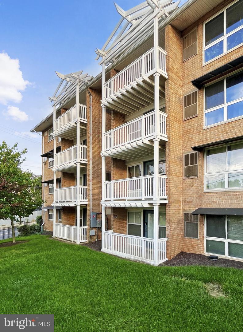 2607 DOUGLASS RD SE #402, WASHINGTON, District Of Columbia 20020, 2 Bedrooms Bedrooms, ,2 BathroomsBathrooms,Residential,For sale,2607 DOUGLASS RD SE #402,DCDC2225126 MLS # DCDC2225126