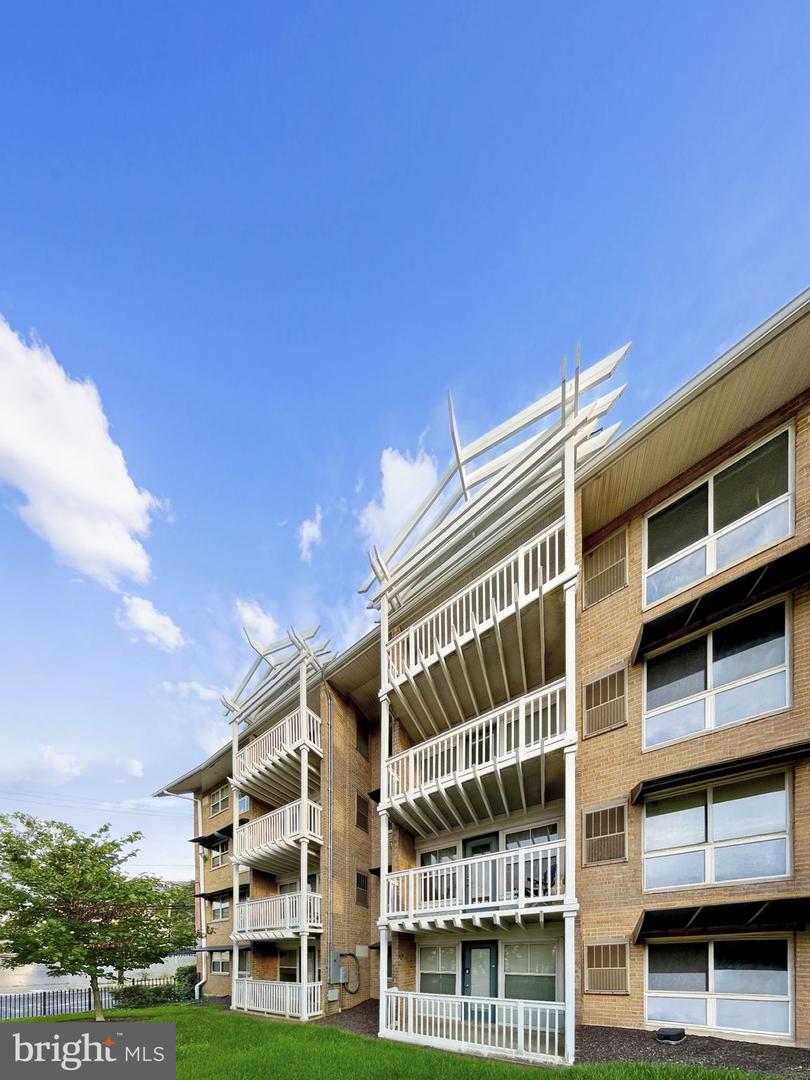2607 DOUGLASS RD SE #402, WASHINGTON, District Of Columbia 20020, 2 Bedrooms Bedrooms, ,2 BathroomsBathrooms,Residential,For sale,2607 DOUGLASS RD SE #402,DCDC2225126 MLS # DCDC2225126
