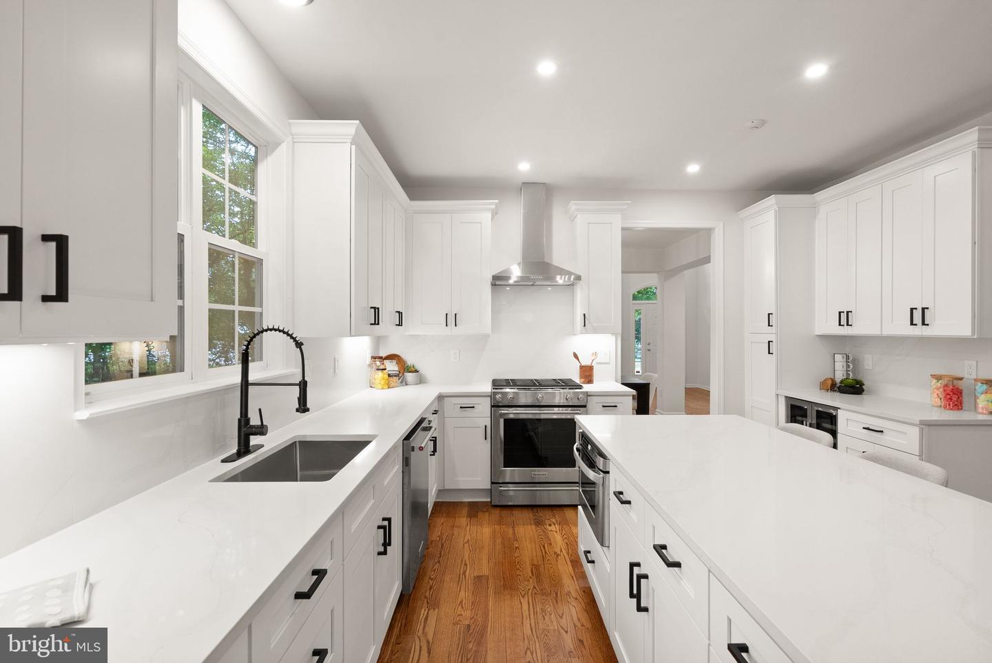 9640 PARK PRESERVE DR, FAIRFAX, Virginia 22032, 4 Bedrooms Bedrooms, 20 Rooms Rooms,3 BathroomsBathrooms,Residential,For sale,9640 PARK PRESERVE DR,VAFX2270346 MLS # VAFX2270346