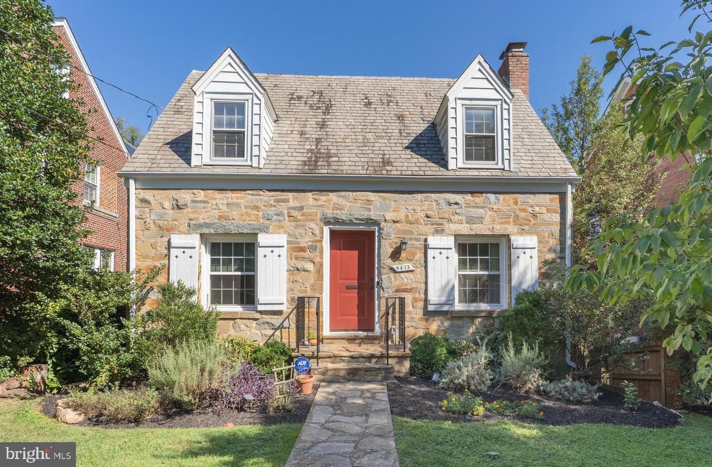 5413 31ST ST NW, WASHINGTON, District Of Columbia 20015, 4 Bedrooms Bedrooms, ,2 BathroomsBathrooms,Residential,For sale,5413 31ST ST NW,DCDC2225154 MLS # DCDC2225154