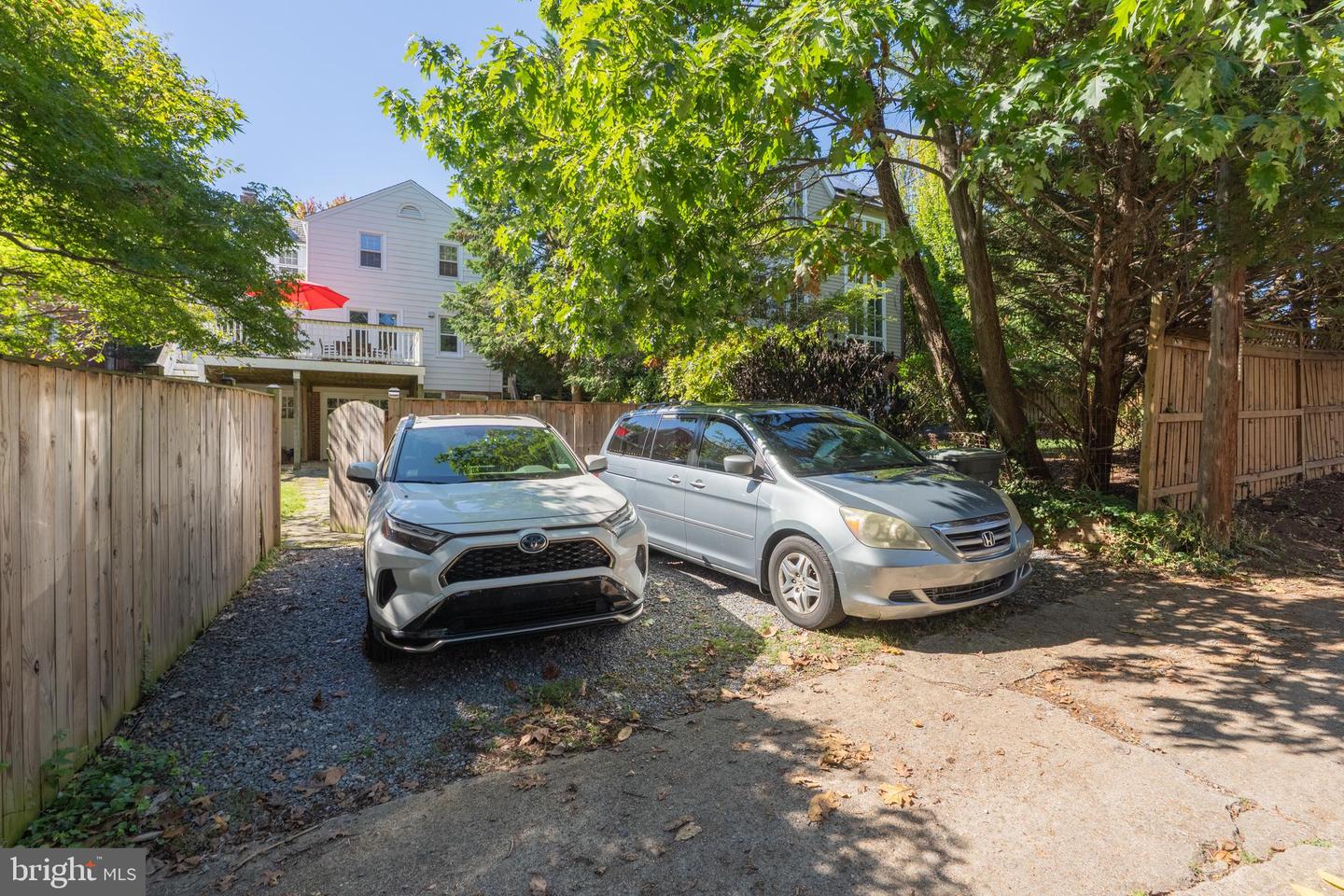 5413 31ST ST NW, WASHINGTON, District Of Columbia 20015, 4 Bedrooms Bedrooms, ,2 BathroomsBathrooms,Residential,For sale,5413 31ST ST NW,DCDC2225154 MLS # DCDC2225154