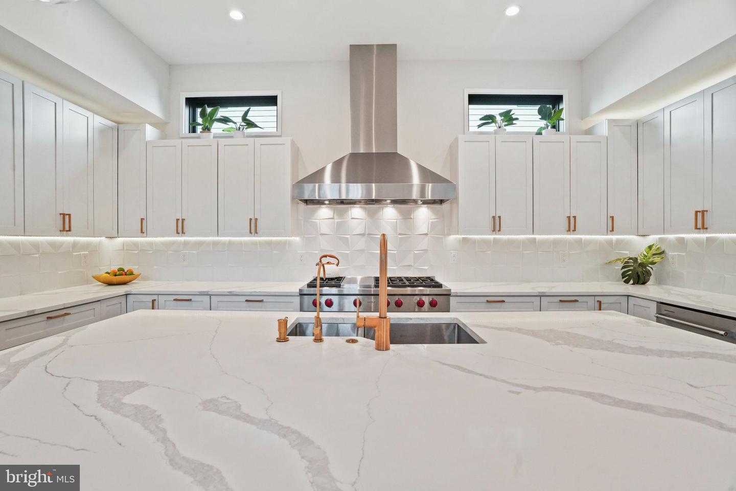 5711 POTOMAC AVE NW, WASHINGTON, District Of Columbia 20016, 5 Bedrooms Bedrooms, 11 Rooms Rooms,5 BathroomsBathrooms,Residential,For sale,5711 POTOMAC AVE NW,DCDC2224998 MLS # DCDC2224998