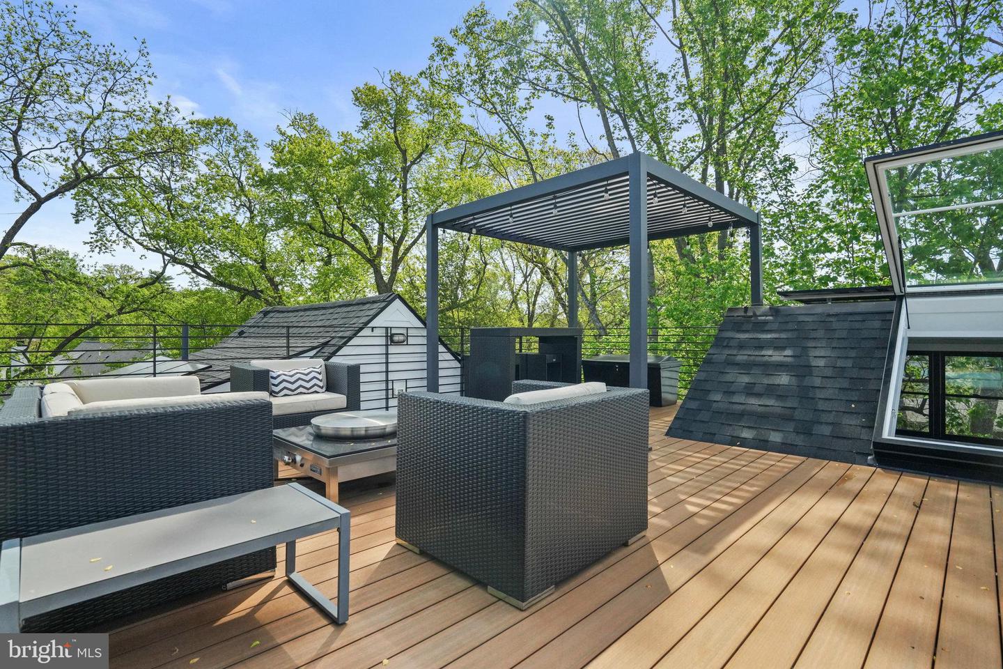 5711 POTOMAC AVE NW, WASHINGTON, District Of Columbia 20016, 5 Bedrooms Bedrooms, 11 Rooms Rooms,5 BathroomsBathrooms,Residential,For sale,5711 POTOMAC AVE NW,DCDC2224998 MLS # DCDC2224998