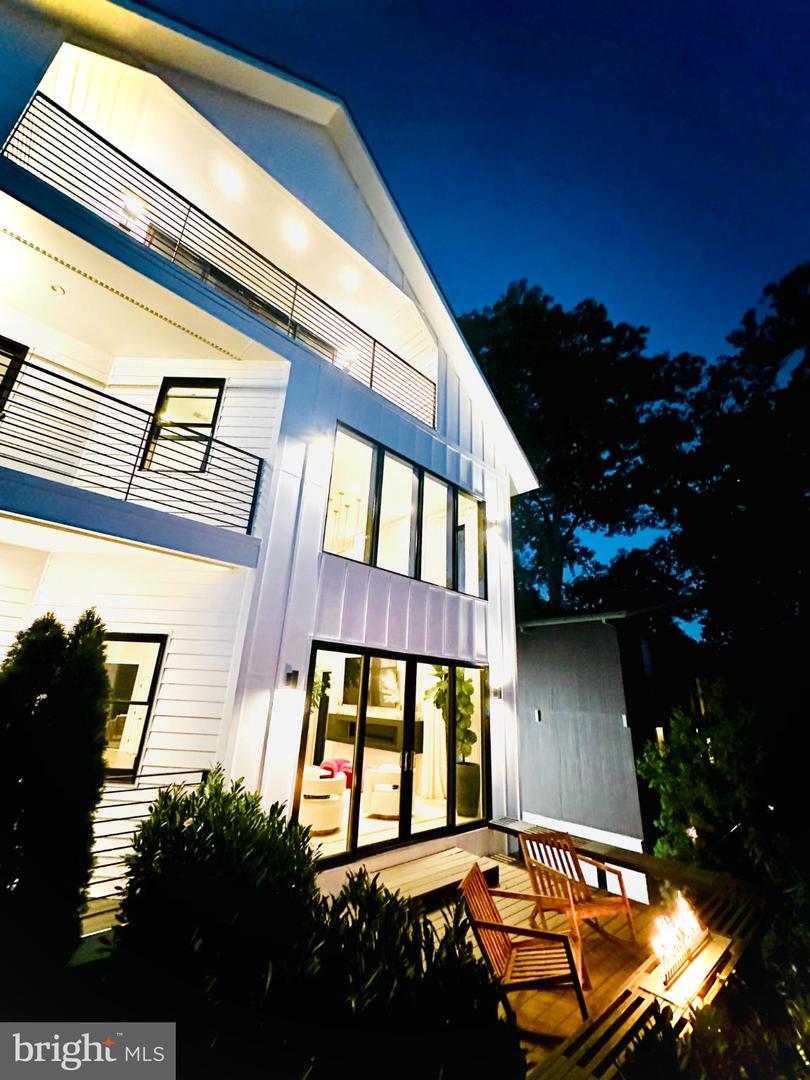 5711 POTOMAC AVE NW, WASHINGTON, District Of Columbia 20016, 5 Bedrooms Bedrooms, 11 Rooms Rooms,5 BathroomsBathrooms,Residential,For sale,5711 POTOMAC AVE NW,DCDC2224998 MLS # DCDC2224998