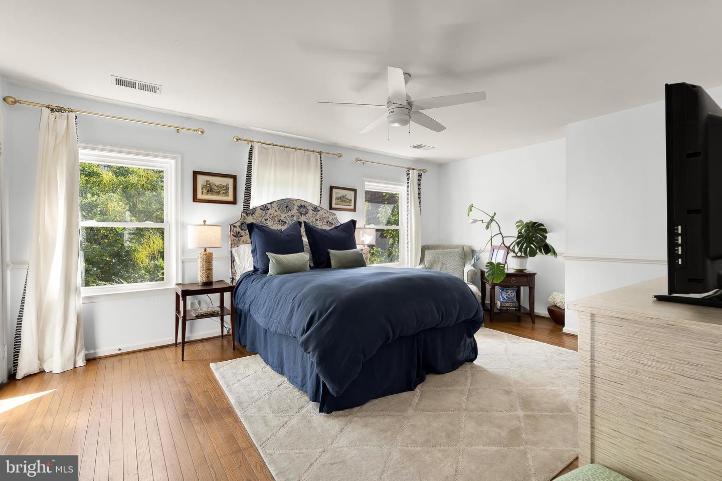 1055 N STAFFORD ST, ARLINGTON, Virginia 22201, 3 Bedrooms Bedrooms, ,2 BathroomsBathrooms,Residential,For sale,1055 N STAFFORD ST,VAAR2064420 MLS # VAAR2064420