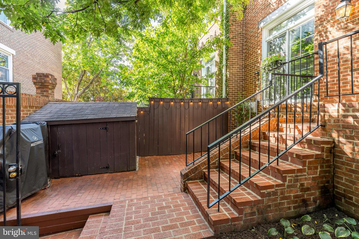 1055 N STAFFORD ST, ARLINGTON, Virginia 22201, 3 Bedrooms Bedrooms, ,2 BathroomsBathrooms,Residential,For sale,1055 N STAFFORD ST,VAAR2064420 MLS # VAAR2064420