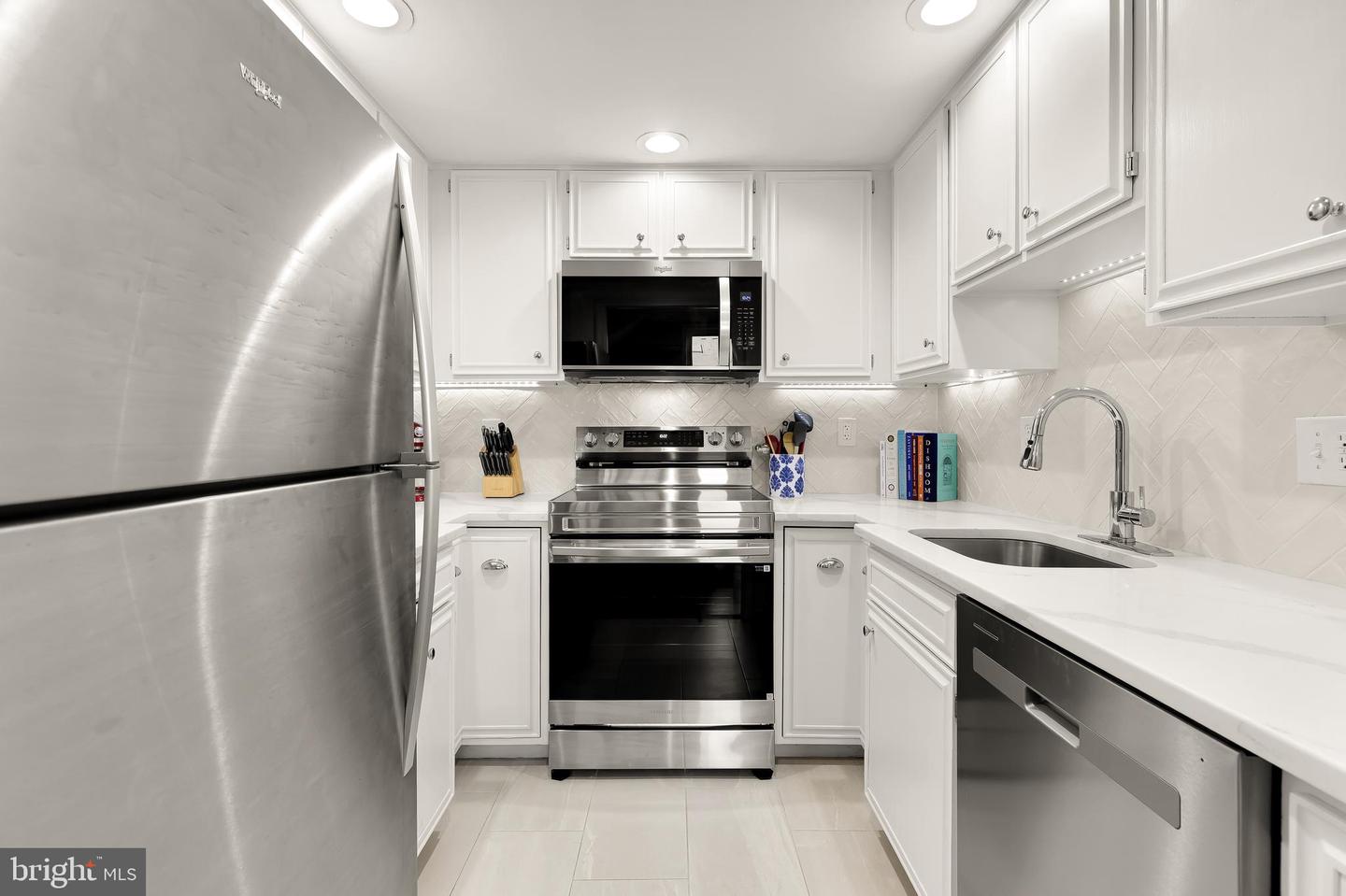 1055 N STAFFORD ST, ARLINGTON, Virginia 22201, 3 Bedrooms Bedrooms, ,2 BathroomsBathrooms,Residential,For sale,1055 N STAFFORD ST,VAAR2064420 MLS # VAAR2064420