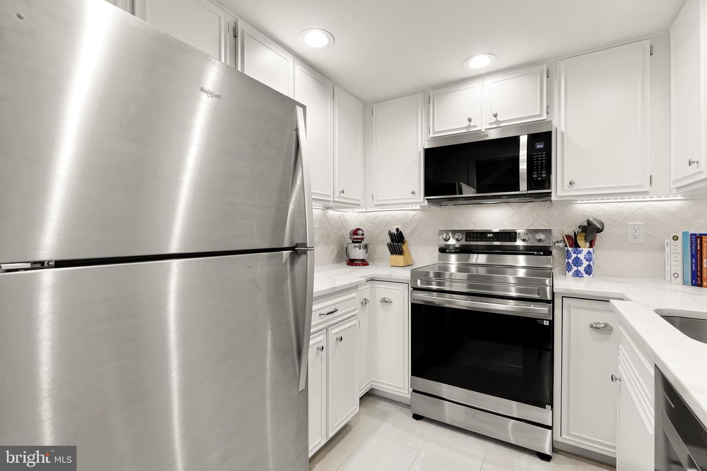 1055 N STAFFORD ST, ARLINGTON, Virginia 22201, 3 Bedrooms Bedrooms, ,2 BathroomsBathrooms,Residential,For sale,1055 N STAFFORD ST,VAAR2064420 MLS # VAAR2064420