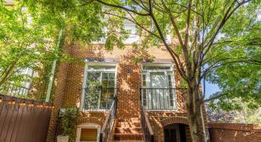 1055 N STAFFORD ST, ARLINGTON, Virginia 22201, 3 Bedrooms Bedrooms, ,2 BathroomsBathrooms,Residential,For sale,1055 N STAFFORD ST,VAAR2064420 MLS # VAAR2064420