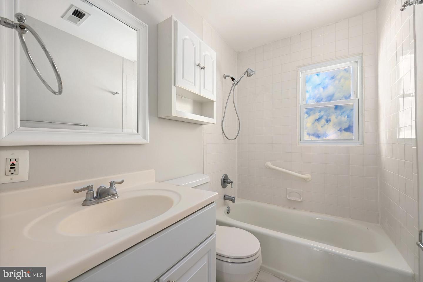 1508 FLORIDA AVE, WOODBRIDGE, Virginia 22191, 4 Bedrooms Bedrooms, ,2 BathroomsBathrooms,Residential,For sale,1508 FLORIDA AVE,VAPW2105312 MLS # VAPW2105312