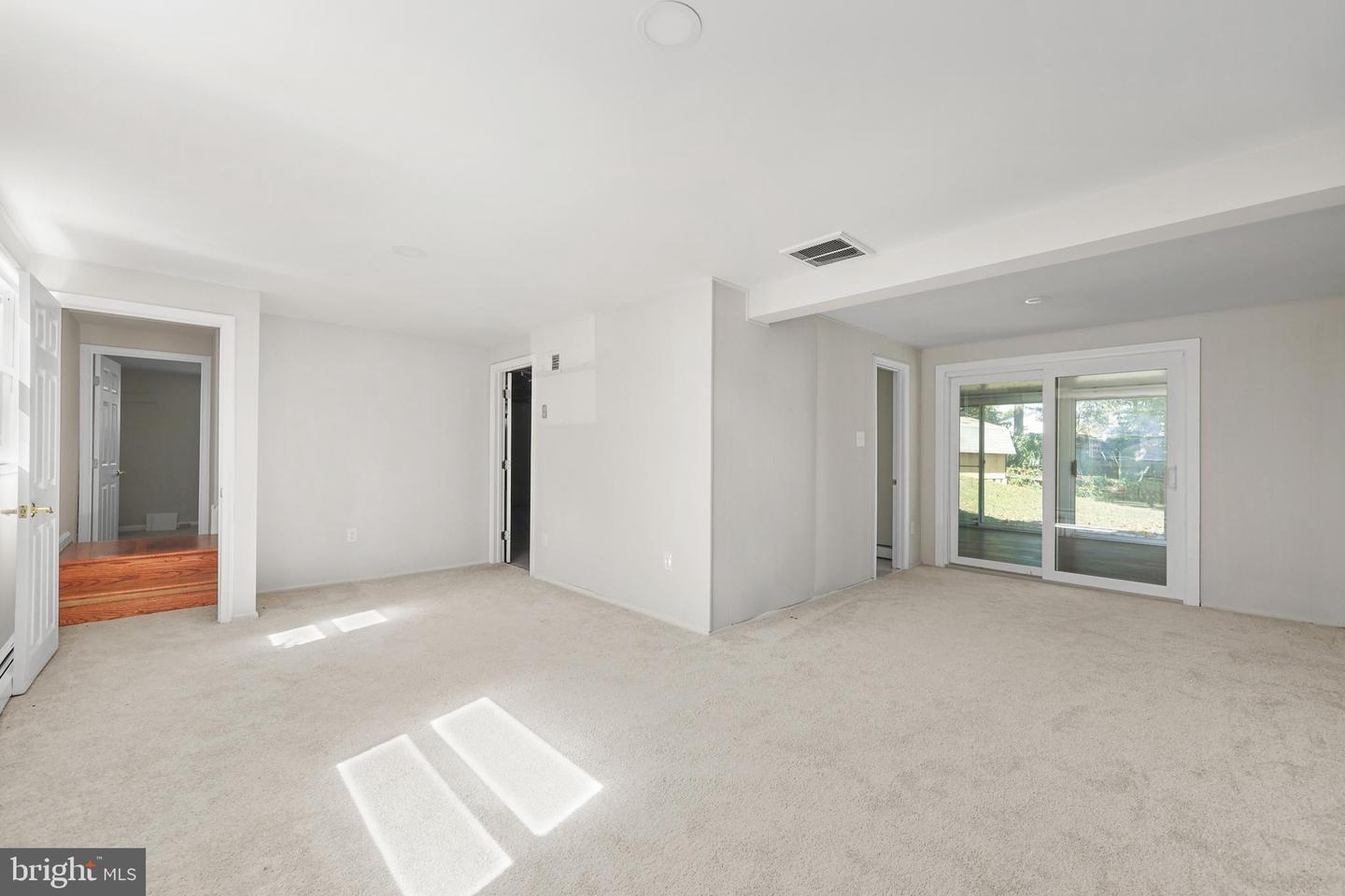 1508 FLORIDA AVE, WOODBRIDGE, Virginia 22191, 4 Bedrooms Bedrooms, ,2 BathroomsBathrooms,Residential,For sale,1508 FLORIDA AVE,VAPW2105312 MLS # VAPW2105312
