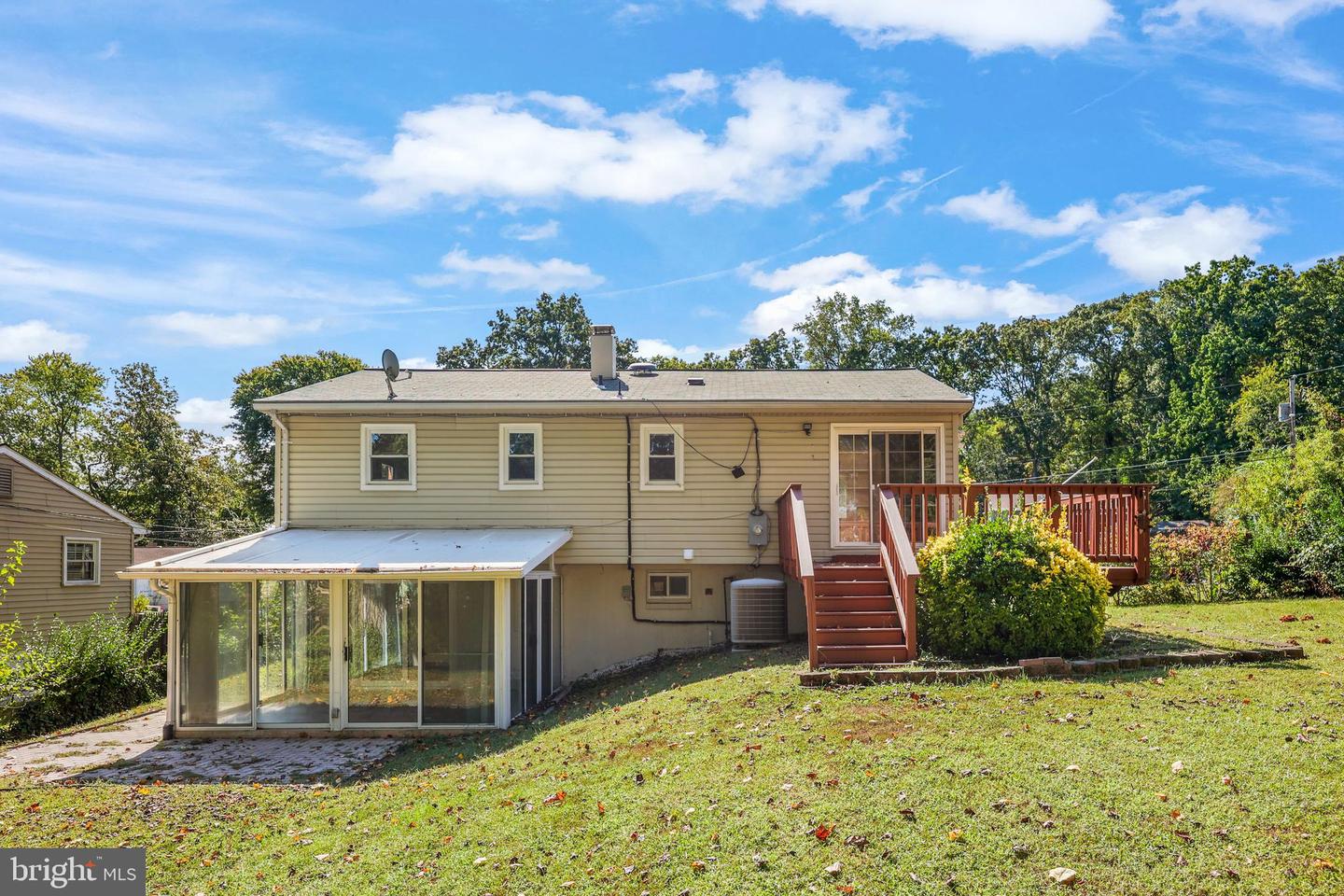 1508 FLORIDA AVE, WOODBRIDGE, Virginia 22191, 4 Bedrooms Bedrooms, ,2 BathroomsBathrooms,Residential,For sale,1508 FLORIDA AVE,VAPW2105312 MLS # VAPW2105312