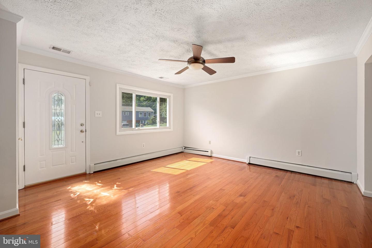 1508 FLORIDA AVE, WOODBRIDGE, Virginia 22191, 4 Bedrooms Bedrooms, ,2 BathroomsBathrooms,Residential,For sale,1508 FLORIDA AVE,VAPW2105312 MLS # VAPW2105312