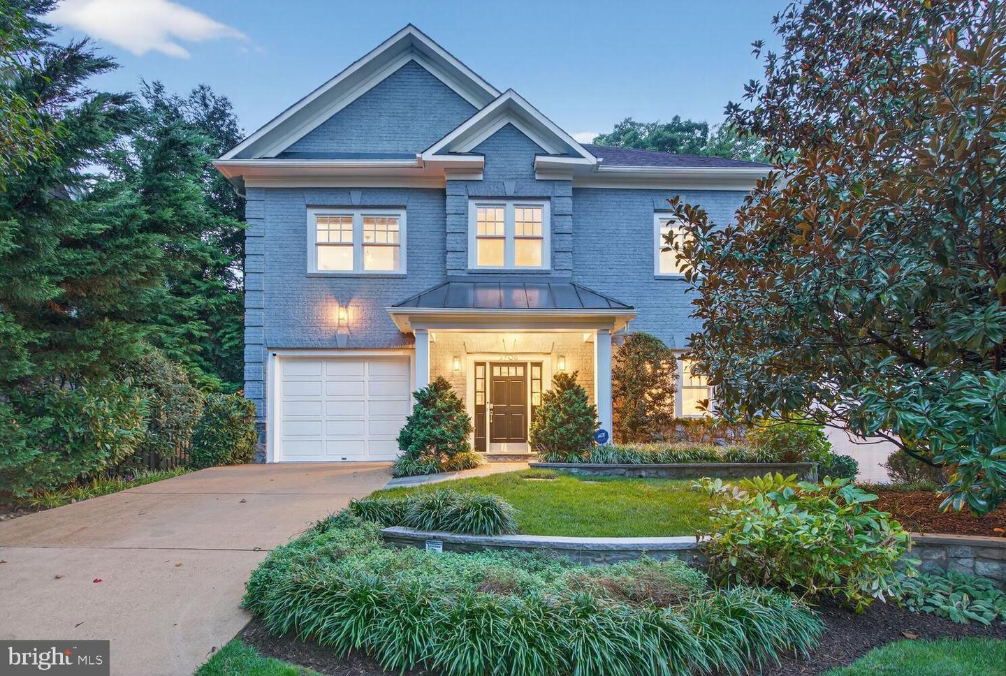 3708 N VERMONT ST N, ARLINGTON, Virginia 22207, 6 Bedrooms Bedrooms, 24 Rooms Rooms,5 BathroomsBathrooms,Residential,For sale,3708 N VERMONT ST N,VAAR2064462 MLS # VAAR2064462