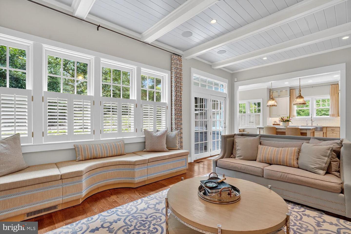 3708 N VERMONT ST N, ARLINGTON, Virginia 22207, 6 Bedrooms Bedrooms, 24 Rooms Rooms,5 BathroomsBathrooms,Residential,For sale,3708 N VERMONT ST N,VAAR2064462 MLS # VAAR2064462