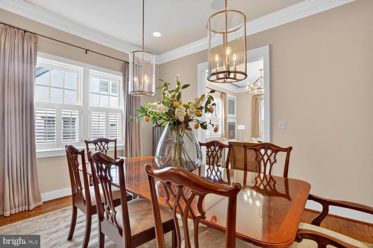 3708 N VERMONT ST N, ARLINGTON, Virginia 22207, 6 Bedrooms Bedrooms, 24 Rooms Rooms,5 BathroomsBathrooms,Residential,For sale,3708 N VERMONT ST N,VAAR2064462 MLS # VAAR2064462