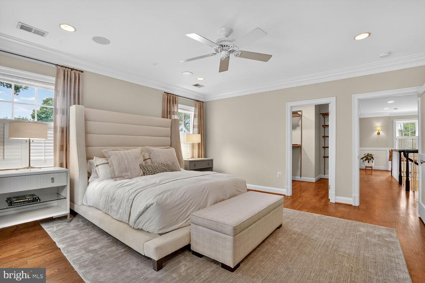 3708 N VERMONT ST N, ARLINGTON, Virginia 22207, 6 Bedrooms Bedrooms, 24 Rooms Rooms,5 BathroomsBathrooms,Residential,For sale,3708 N VERMONT ST N,VAAR2064462 MLS # VAAR2064462