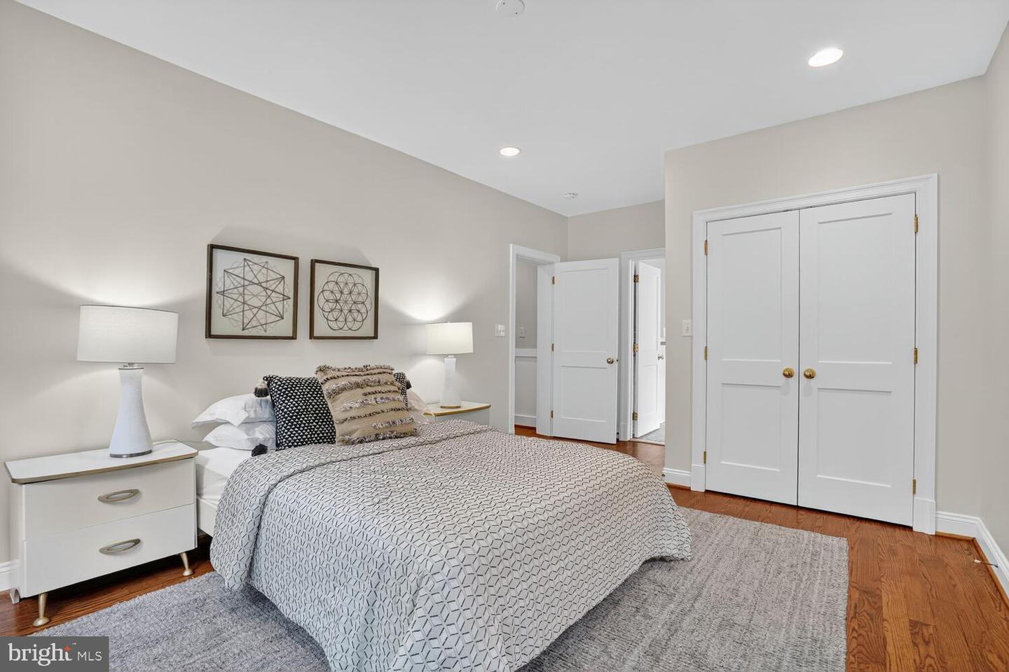 3708 N VERMONT ST N, ARLINGTON, Virginia 22207, 6 Bedrooms Bedrooms, 24 Rooms Rooms,5 BathroomsBathrooms,Residential,For sale,3708 N VERMONT ST N,VAAR2064462 MLS # VAAR2064462