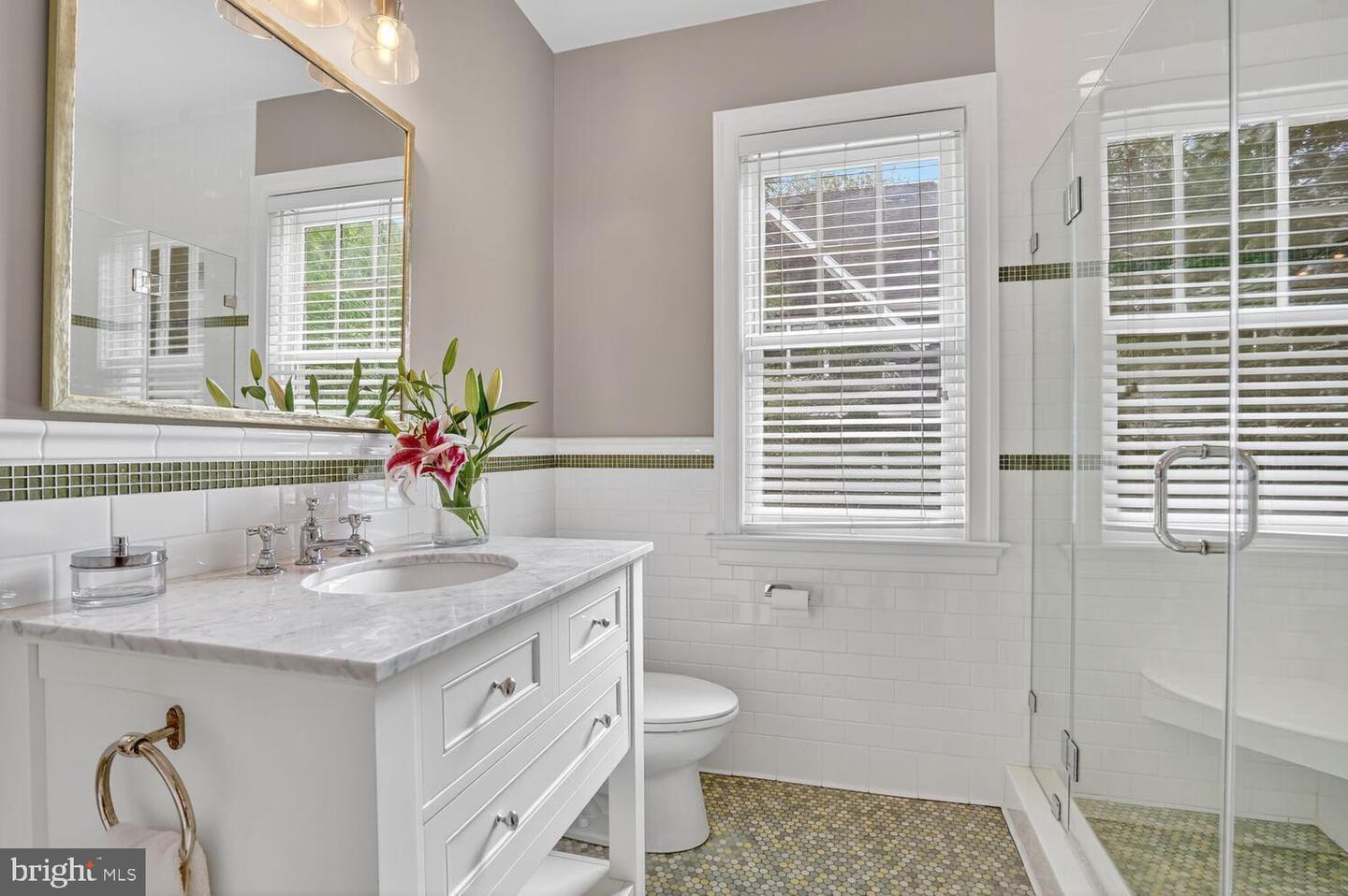 3708 N VERMONT ST N, ARLINGTON, Virginia 22207, 6 Bedrooms Bedrooms, 24 Rooms Rooms,5 BathroomsBathrooms,Residential,For sale,3708 N VERMONT ST N,VAAR2064462 MLS # VAAR2064462