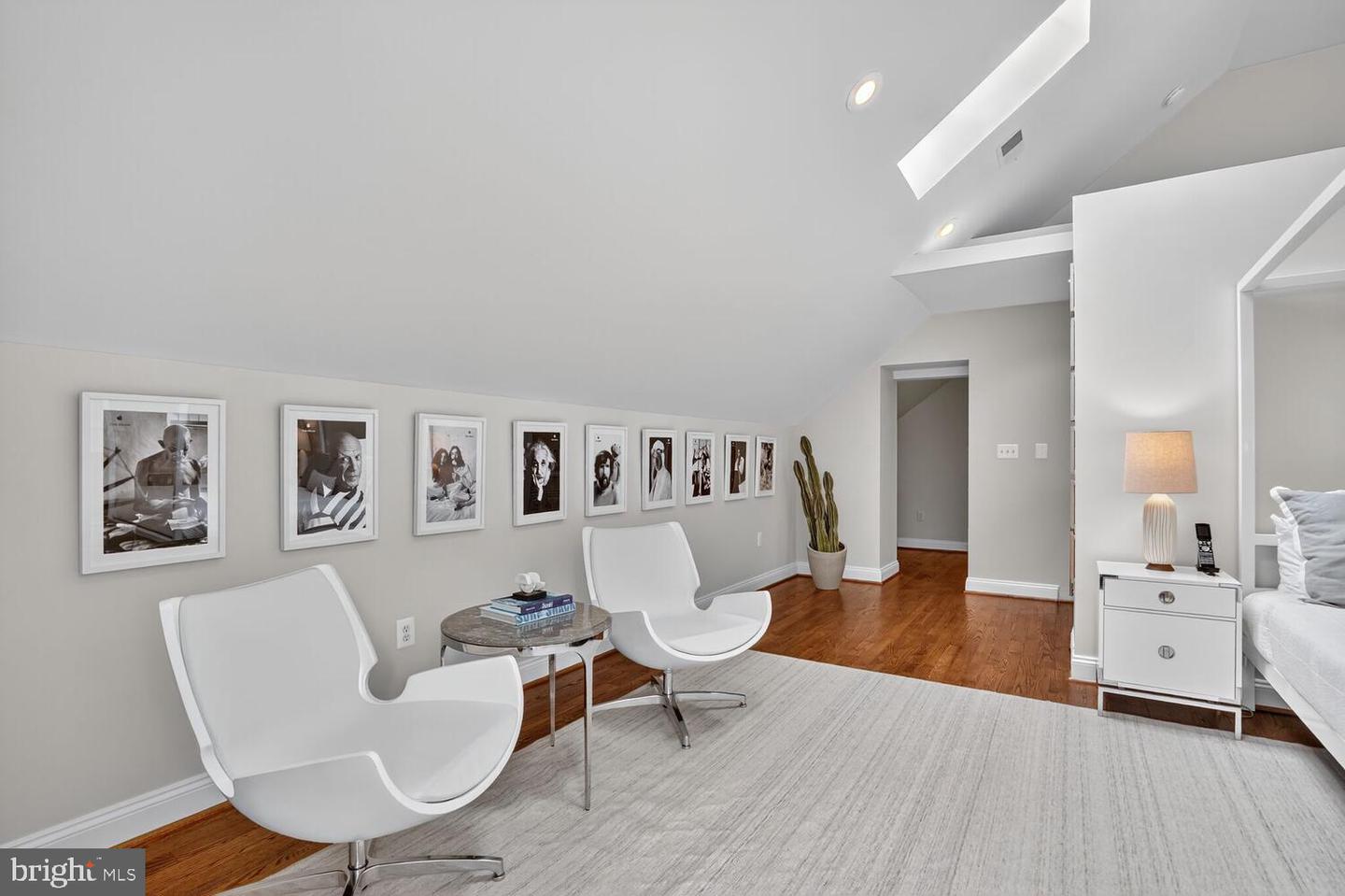 3708 N VERMONT ST N, ARLINGTON, Virginia 22207, 6 Bedrooms Bedrooms, 24 Rooms Rooms,5 BathroomsBathrooms,Residential,For sale,3708 N VERMONT ST N,VAAR2064462 MLS # VAAR2064462