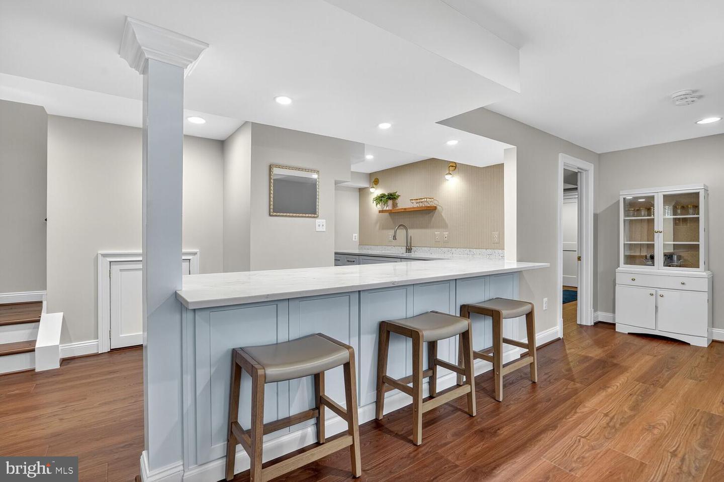 3708 N VERMONT ST N, ARLINGTON, Virginia 22207, 6 Bedrooms Bedrooms, 24 Rooms Rooms,5 BathroomsBathrooms,Residential,For sale,3708 N VERMONT ST N,VAAR2064462 MLS # VAAR2064462