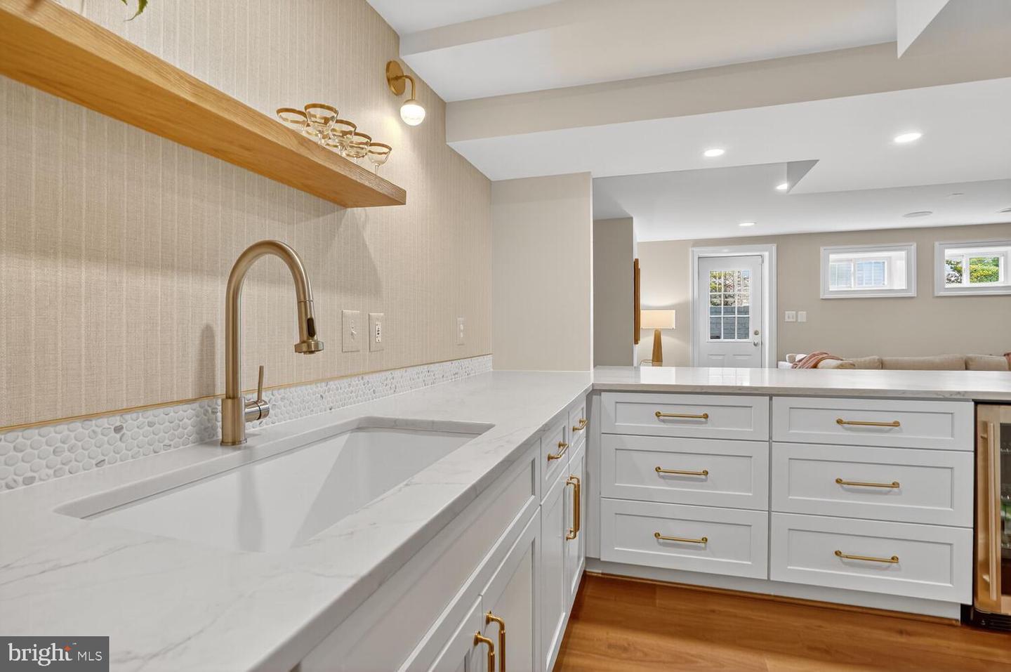 3708 N VERMONT ST N, ARLINGTON, Virginia 22207, 6 Bedrooms Bedrooms, 24 Rooms Rooms,5 BathroomsBathrooms,Residential,For sale,3708 N VERMONT ST N,VAAR2064462 MLS # VAAR2064462