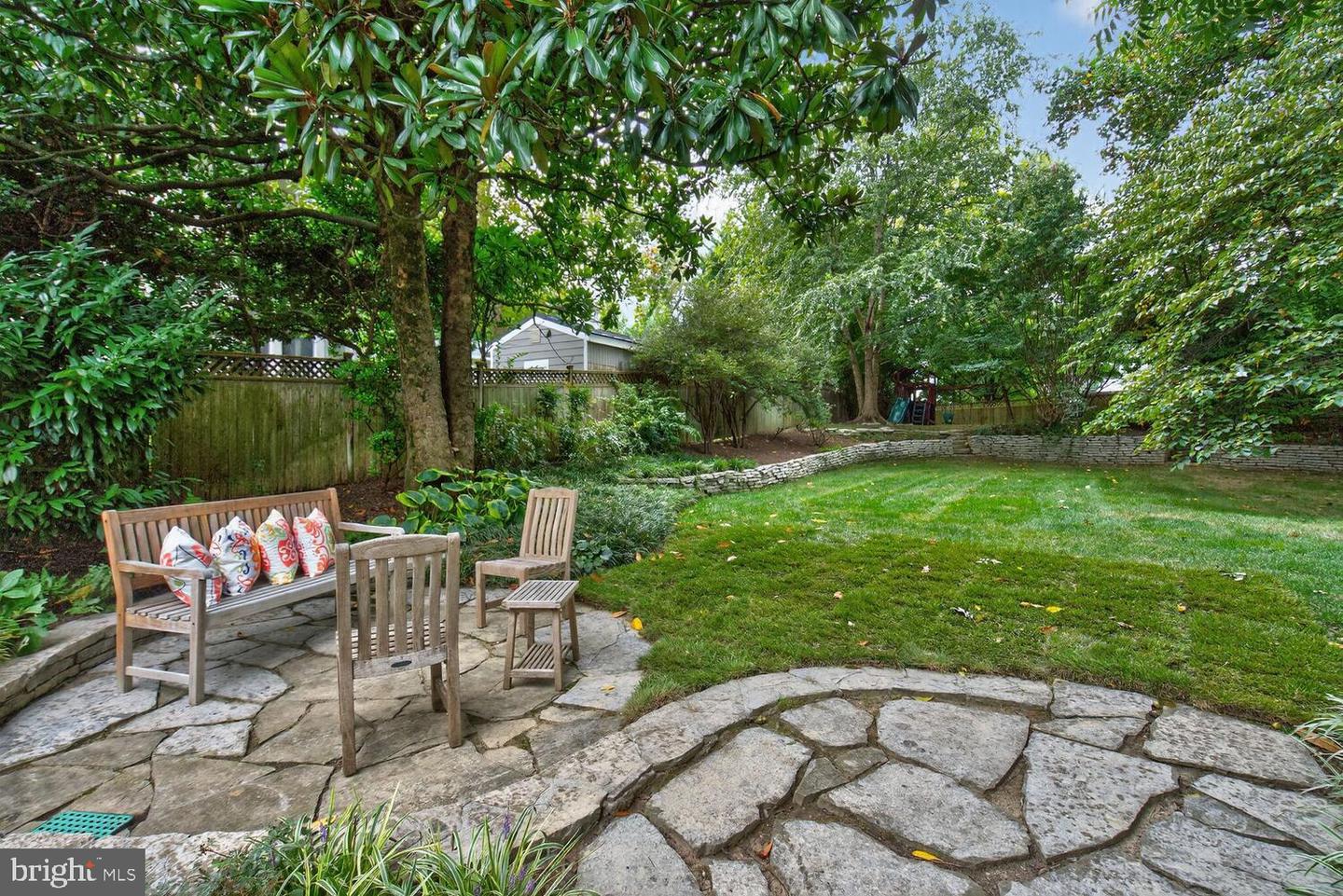 3708 N VERMONT ST N, ARLINGTON, Virginia 22207, 6 Bedrooms Bedrooms, 24 Rooms Rooms,5 BathroomsBathrooms,Residential,For sale,3708 N VERMONT ST N,VAAR2064462 MLS # VAAR2064462