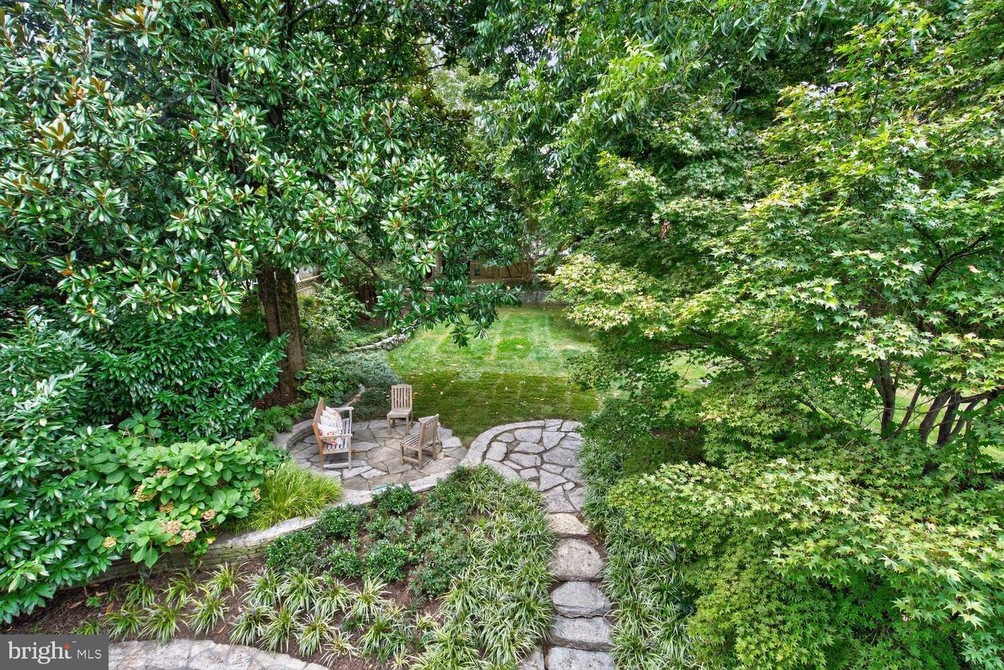 3708 N VERMONT ST N, ARLINGTON, Virginia 22207, 6 Bedrooms Bedrooms, 24 Rooms Rooms,5 BathroomsBathrooms,Residential,For sale,3708 N VERMONT ST N,VAAR2064462 MLS # VAAR2064462