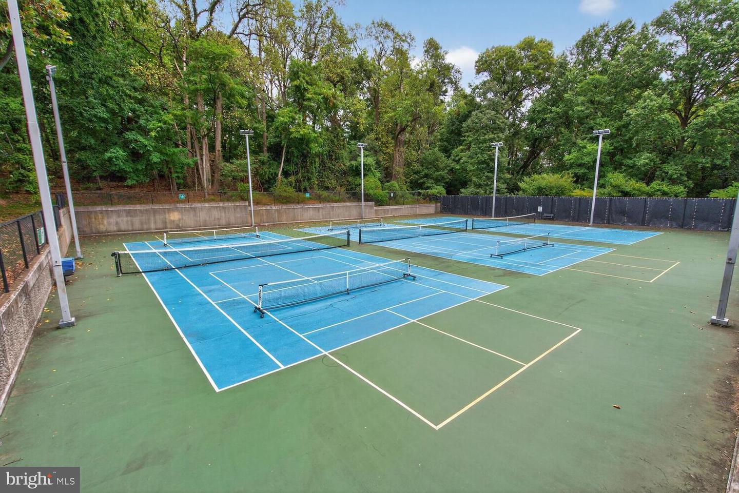 3708 N VERMONT ST N, ARLINGTON, Virginia 22207, 6 Bedrooms Bedrooms, 24 Rooms Rooms,5 BathroomsBathrooms,Residential,For sale,3708 N VERMONT ST N,VAAR2064462 MLS # VAAR2064462