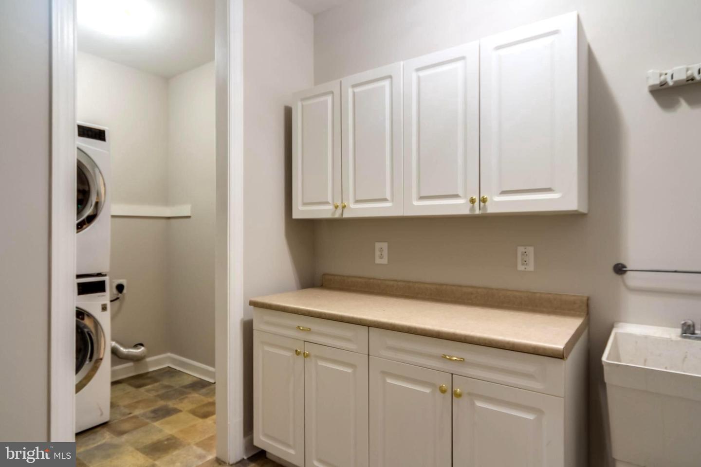 13183 RETTEW DR, MANASSAS, Virginia 20112, 4 Bedrooms Bedrooms, 20 Rooms Rooms,3 BathroomsBathrooms,Residential,For sale,13183 RETTEW DR,VAPW2105320 MLS # VAPW2105320